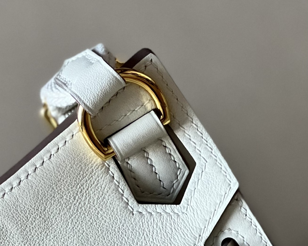 Hermes Jypsiere Mini Shoulder Bag In White Swift Leather